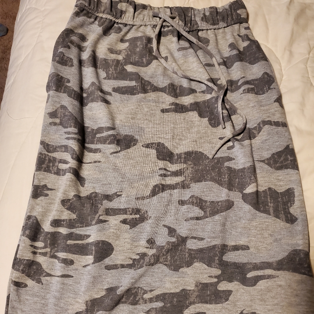 Skirt - Picture 4 of 4